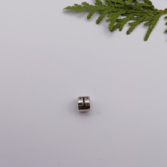 ✨️ Silver "T" monogram charm for Pandora-Style Bracelet 🍀3 for $15 - - Picture 3 of 3